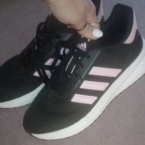 Adidas Women's Black and Pink Cloudform Sneakers